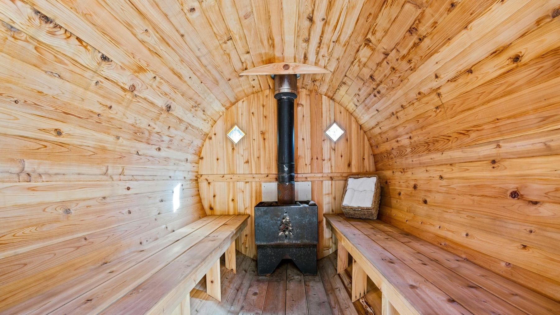 Sauna vs Steam Room: Which Is Better for Your Health and Muscle Recovery?