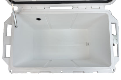 Sauna_and_Plunge_Direct-Penguin Chillers-Cold Therapy Tub and Chiller.
100gal insulated tub 54″ x 31″ x 32″ external / 43.5″ x 24.5″ x 24″
Attached filter canister with 150 micron washable / reusable filter
Inline Screen – coarse filter to catch hair and large debris prior to chiller
3/4HP Cold Therapy Chiller with built in pump
Quick connect hoses